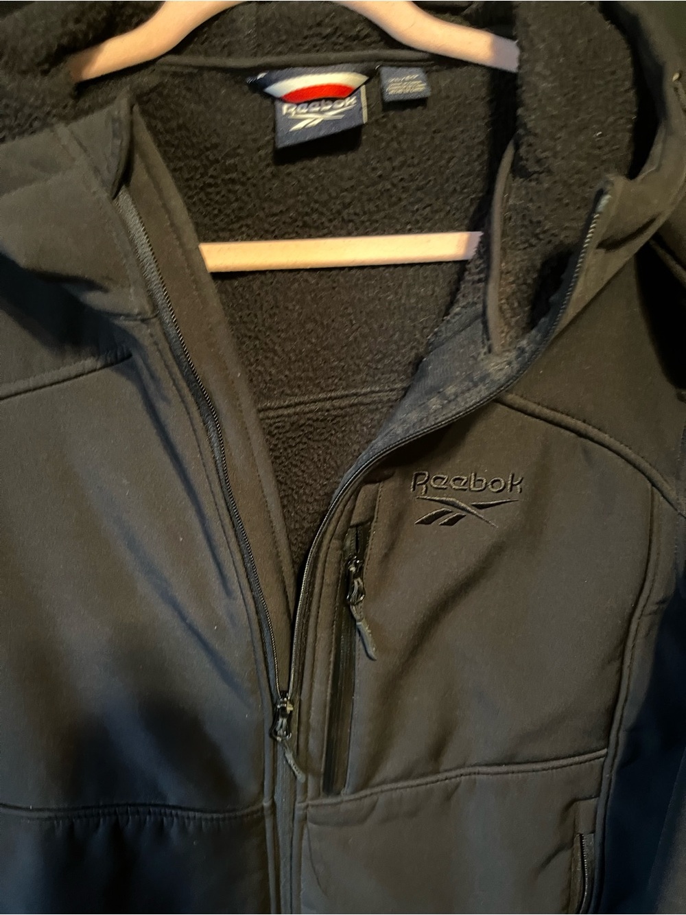 Reebok Men’s sz XL  Black Performance Softshell Hooded Jacket Fleece lined